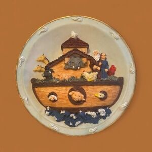 Noah's Ark ceramic wall plaque 3d 1990s